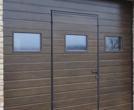 Ворота с окнами в Беслане