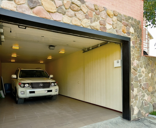 Подъемные ворота в Беслане