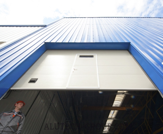 Промышленные ворота Алютех Protrend в Беслане